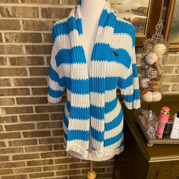 Adorable short sleeve Abercrombie & Fitch striped sweater - Picture 2 of 8